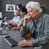 México castiga a los mayores de 50 años en el empleo: es uno de los países donde más se discrimina por edad