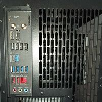 Gasta casi 2.000 euros en montar un PC Gaming y solo puede jugar a 6 fps por no leer bien las instrucciones durante el montaje 