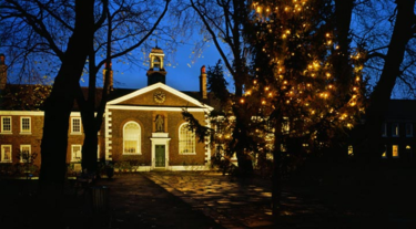¿Amante de la Navidad? Pues toma 400 años de decoración navideña en el Geffrye Museum de Londres