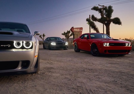 Dodge Challenger 2019 1280 05