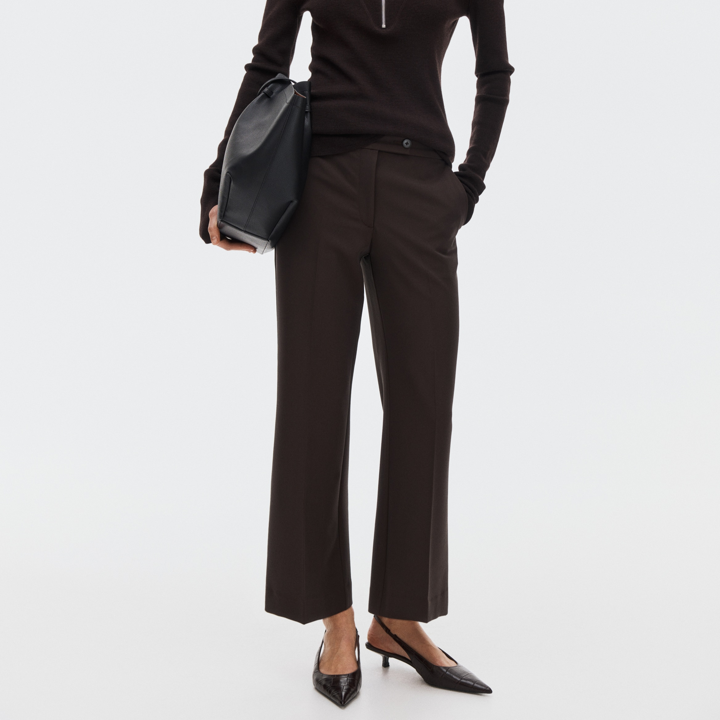 Pantalón tobillero de corte bootcut