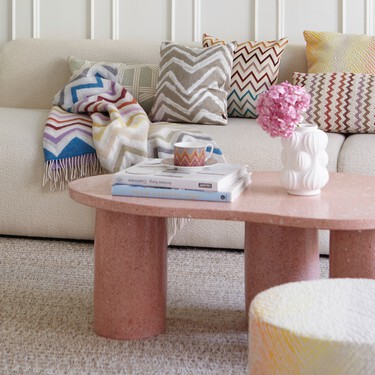 Novedad en Ikea: la mesa auxiliar color vainilla ideal para desayunar o tomar el aperitivo por menos de 20 euros 