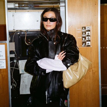 El armario de las it girls en marzo 2026: piezas clave y las tendencias del momento