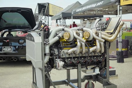 Cuando un motor 9.7 V12 de 700 CV no es suficiente, alguien añade cuatro turbos y suena a puro miedo