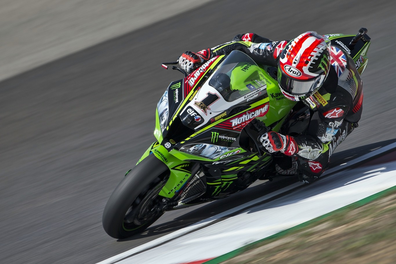 Jonathan Rea no da opciones en Portimao para sumar la victoria número 50 con Kawasaki