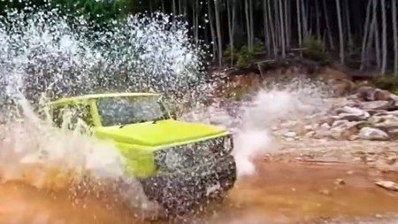 Así de bien se desenvuelve el Suzuki Jimny rodando por caminos imposibles para otros coches