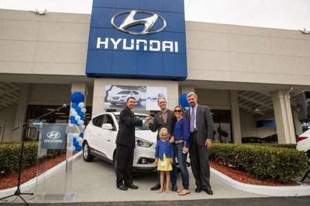 El primer particular adquiere el Hyundai ix35 FCEV en California