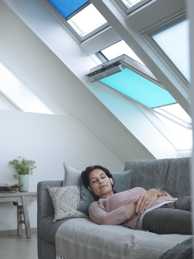 Cómo elegir la cortina perfecta para tu ventana de tejado