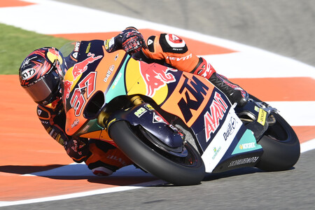 Augusto Fernandez Valencia Moto2 2022