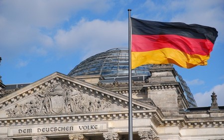 Alemania multa a BMW, Daimler y el Grupo Volkswagen por ejercer como un cártel para la compra de acero