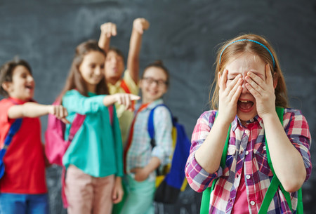 Mi hijo es demasiado bueno: cómo evitar que sea víctima del bullying
