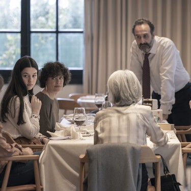 Los Domingos Still 3 Scaled