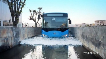 BYD prueba sus modelos eléctricos a base de bien