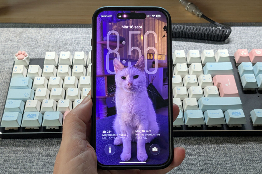He probado iOS 26 por primera vez y he quitado los iconos transparentes en minutos, pero Liquid Glass es mucho más que eso