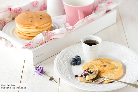Tortitas americanas con arándanos. Receta