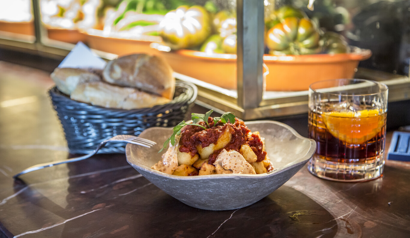 16 bares de barrio donde encontrar las mejores patatas bravas de Madrid