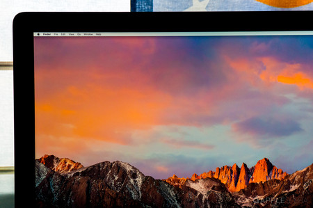 Apple recurre a descuentos y regalos para solventar la escasez de paneles para reparar algunos iMac