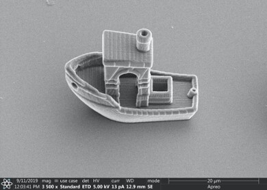 Mide 30 micrómetros y se ha convertido en el barco más pequeño del mundo
