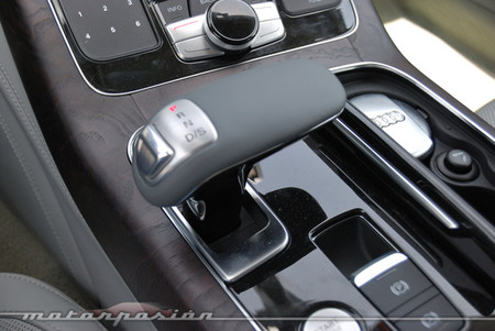 Audi A8 Hybrid