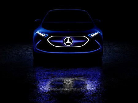 Mercedes-Benz comienza a mostrarnos el EQ A Concept antes de su debut en Frankfurt