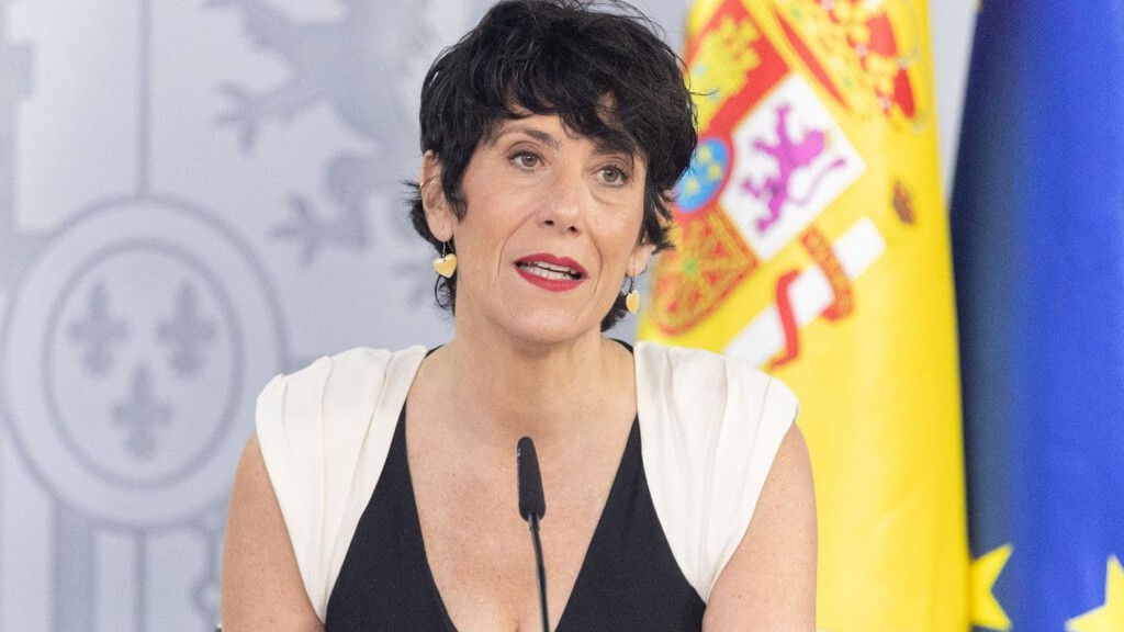 La Seguridad Social concede una pensión mínima de 888 euros a los trabajadores que hayan cotizado 15 años, pero a partir de 2027 tendrán que esperar hasta los 67 para jubilarse