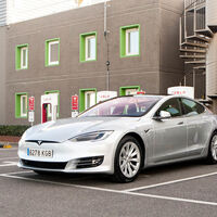 Tesla vuelve a proponer los Supercargadores gratis, pero la oferta tiene truco