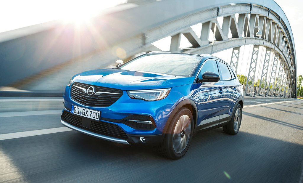 Comparativa Opel Grandland X vs Peugeot 3008: ¿cuál es mejor para comprar?