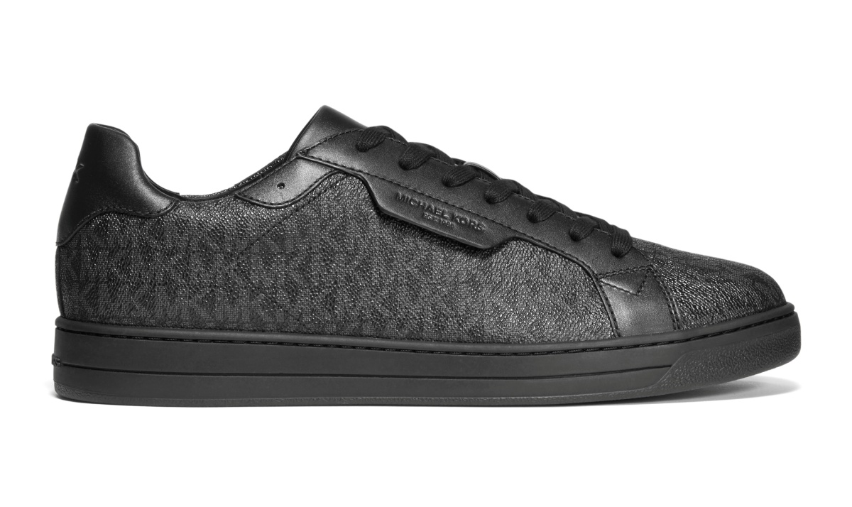 Zapatillas negras de piel