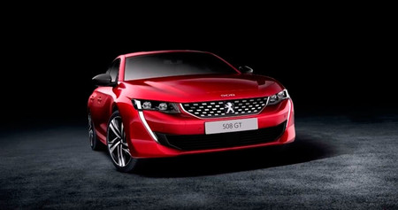 El nuevo Peugeot 508, al descubierto: primeras imágenes de la berlina que quería ser coupé