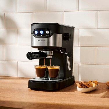Lidl convierte nuestra encimera en una cafetería de lujo con esta mini máquina profesional que no supera los 60 euros 