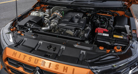 Mitsubishi L200 Motor