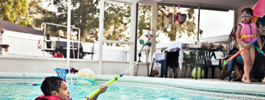 ¿Cómo disfrutar de la piscina con los niños y sin riesgos?