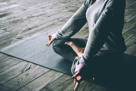 Yoga en casa: siete trucos que te ayudan a motivarte para empezar