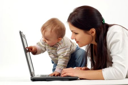 Permitir que las mujeres amamanten a sus bebés en el trabajo es bueno para todos