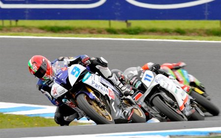 Supersport Australia 2011: Luca Scassa en el espectáculo de 600cc