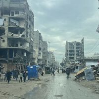 Lo primero que hizo Israel nada más aprobar el plan de alto el fuego pactado con Hamás: bombardear el sur de Gaza