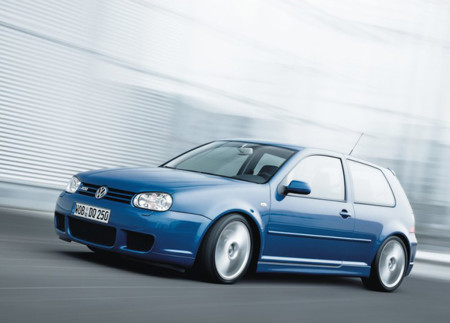Volkswagen Golf R32 2002 800x600 Wallpaper 02
