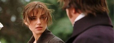 Zara tiene una blazer tan original que parece de otra época pero va genial con vestidos, faldas midi y jeans de la primavera 2026