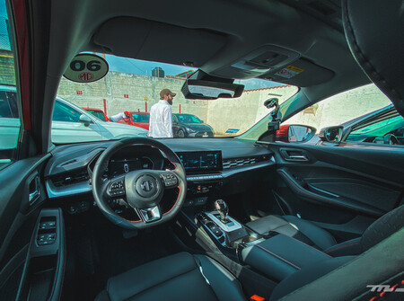 Mg Gt Primeras Impresiones Manejo Detalles Mexico Interior 3