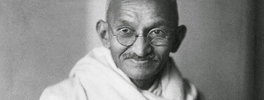 Gandhi, cinco veces nominado al Nobel: "La felicidad se alcanza cuando lo que uno piensa, lo que uno dice y lo que uno hace están en armonía" 