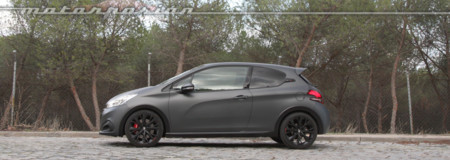 Peugeot 208 GTi by Peugeot Sport