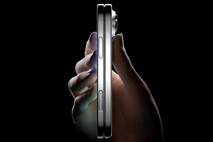 Filtran el nombre del futuro iPhone plegable. Es el mismo que Apple reserva para sus productos más caros (y todos sabemos cómo acaba eso)