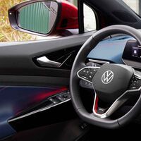 Los coches eléctricos de Volkswagen tienen un problema gordo: su puerta se abre sola mientras conduces
