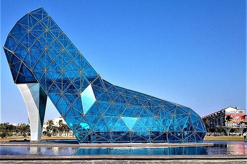 Este es el edificio más alto del mundo (con forma de zapato)