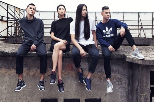 Ofertas de primavera en Amazon: 15 camisetas, sudaderas y zapatillas Adidas rebajadas