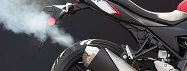 Hay un mito sobre el invierno y tu moto que todos se creen, pero que es mentira. El truco universal para no estropear tu moto con el frío 