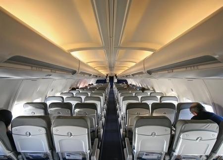 ¿Qué lleva el botiquín de un avión?