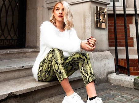 Este es el estampado de serpiente neón de Primark que ya inunda el street style