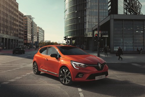 El Renault Clio 2020 evoluciona para hacer temblar a Ibiza y compañía