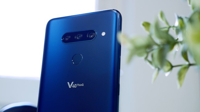 Lg V40